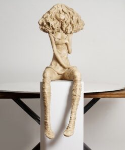 Tượng Cô Gái Làn Tóc Gió