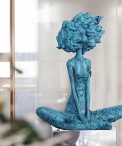 Tượng Cô Gái Làn Tóc Gió