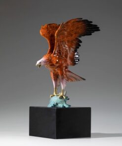 Tượng Đại Bàng Trấn Phong