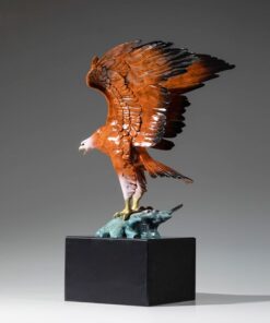 Tượng Đại Bàng Trấn Phong