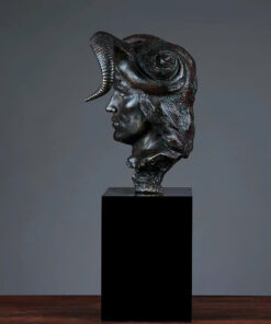 Tượng Điêu Khắc Huyền Bí