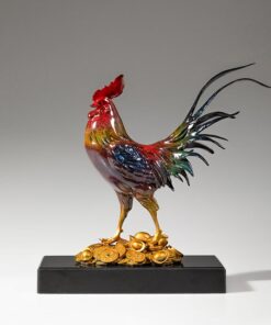 Tượng Gà Trống Đứng Trên Tiền Vàng May Mắn