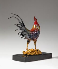 Tượng Gà Trống Đứng Trên Tiền Vàng May Mắn