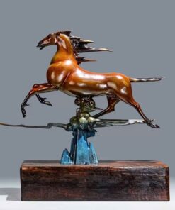 Tượng Ngựa Bay Lên Đỉnh Thành Công