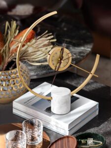 Đồng Hồ Vòng Cung Thời Gian