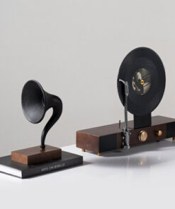 Mô Hình Máy Phát Nhạc Cổ Điển