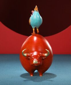 Tượng Bò và Gà Đón Tài Lộc