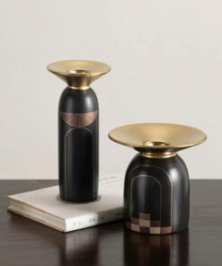 Bộ Chân Nến và Bình Hoa Cổ Điển Tinh Xảo