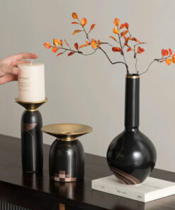 Bộ Chân Nến và Bình Hoa Cổ Điển Tinh Xảo