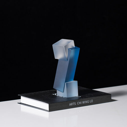 mo-hinh-nghe-thuat-hinh-khoi-pha-le-xanh (4) Mô Hình Pha Lê Xanh Hình Khối Độc Đáo