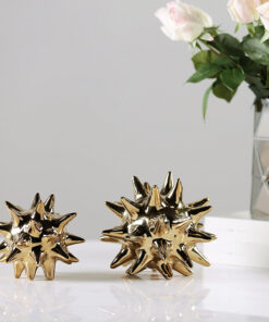 Tượng Quả Cầu Gai Mạ Vàng Tinh Tế