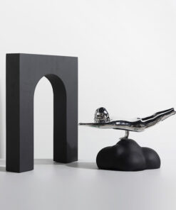 Tượng Nghệ Thuật Bay Trên Mây Tự Do