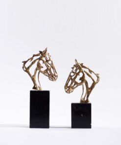 Tượng Đầu Ngựa Khung Kim Loại Nghệ Thuật Cách Tân