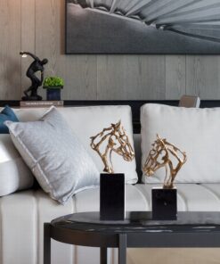 Tượng Đầu Ngựa Khung Kim Loại Nghệ Thuật Cách Tân