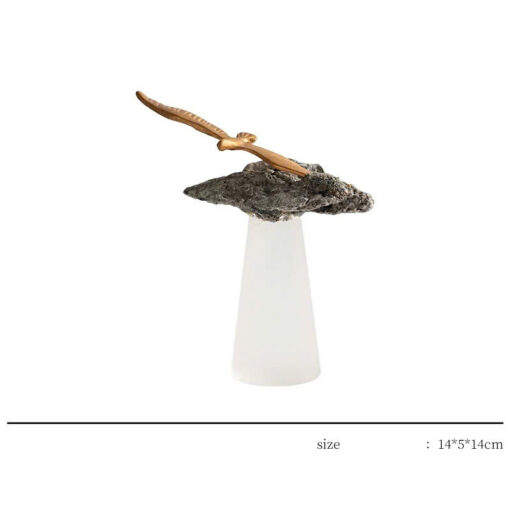 tuong-decor-chim-tung-canh (2) Tượng Chim Vươn Mình Trên Đá