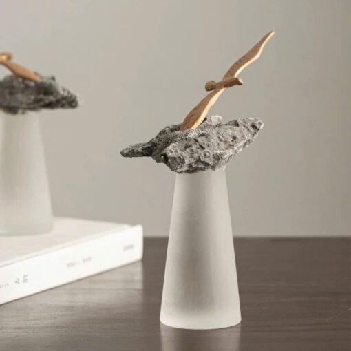 tuong-decor-chim-tung-canh (5) Tượng Chim Vươn Mình Trên Đá