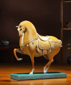 Tượng Ngựa Chiến Uy Phong