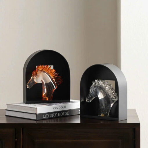 tuong-ngua-trong-suot-nghe-thuat (4) Tượng Ngựa Nghệ Thuật Cao Cấp