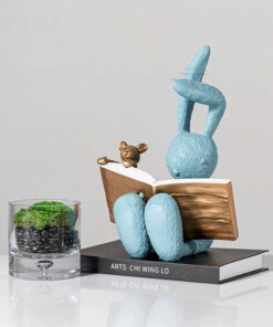 Tượng Thỏ Đọc Sách Màu Sắc Tươi Tắn