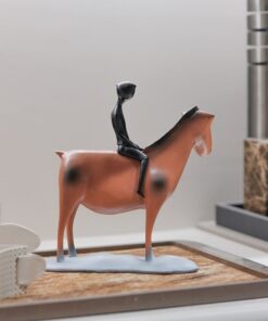 Tượng Người Lữ Hành Phong Cách Tối Giản