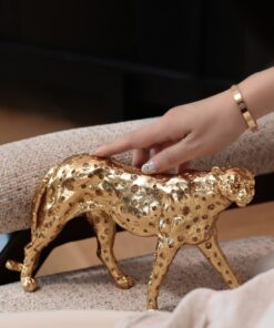 Tượng Báo Vàng Kiểu Dáng Thanh Lịch