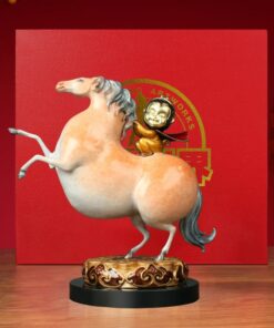 Tượng Chiến Mã Hầu Vương