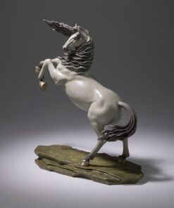 Tượng Chiến Mã Tung Vó Uy Phong