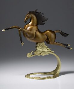 Tượng Ngựa Bước Trên Mây Cát Tường