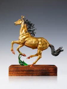 Tượng Ngựa Bứt Phá Giới Hạn