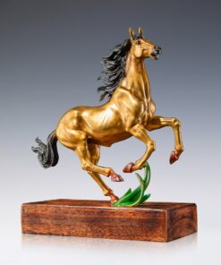 Tượng Ngựa Bứt Phá Giới Hạn