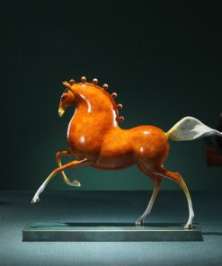 Tượng Ngựa Ngẩng Cao Kiêu Hãnh