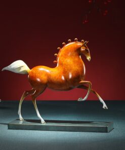 Tượng Ngựa Ngẩng Cao Kiêu Hãnh