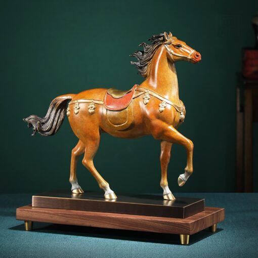 tuong-ngua-tien-cong-danh (2) Tượng Ngựa Tiến Công Danh