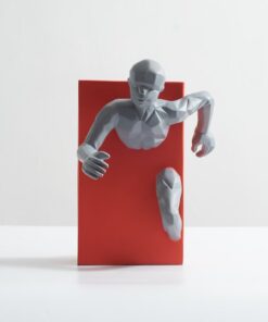 Tượng Nỗ Lực Vượt Mọi Giới Hạn