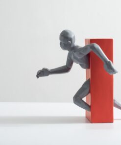 Tượng Nỗ Lực Vượt Mọi Giới Hạn