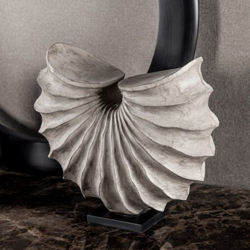 tuong-vo-oc-nghe-thuat-5-768×768 Tượng Vỏ Ốc Kiểu Dáng Hiện Đại
