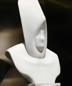 Tượng Sứ Giả Thổ Dân