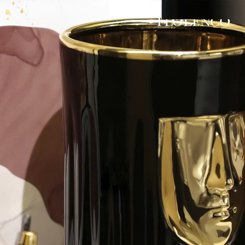 Bình Gốm Diện Mạo Bí Ẩn