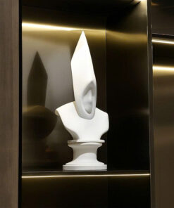 Tượng Sứ Giả Thổ Dân