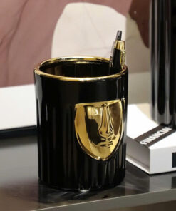 Bình Gốm Diện Mạo Bí Ẩn