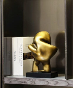 Tượng Điêu Khắc Dấu Chân Vô Hình