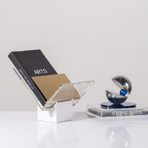 ke-sach-trang-tri-hien-dai-1-768×768 Giá Sách Trang Trí Phong Cách Châu Âu