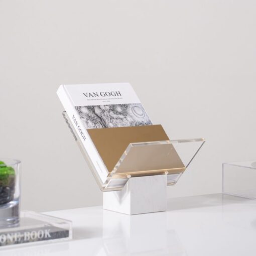 ke-sach-trang-tri-hien-dai-5-768×768 Giá Sách Trang Trí Phong Cách Châu Âu