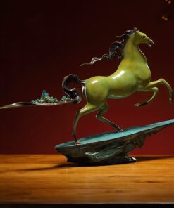 Tượng Chiến Mã Đạp Vân