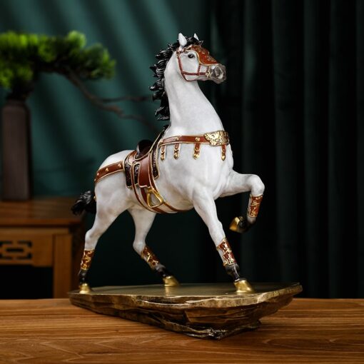 tuong-ngua-uy-phong-chieu-loc (2) Tượng Ngựa Uy Phong Chiêu Lộc