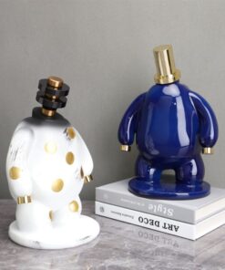 Tượng Nhân Vật Vô Diện Trừu Tượng