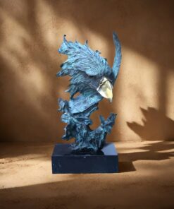 Tượng Đồng Đầu Đại Bàng Uy Phong