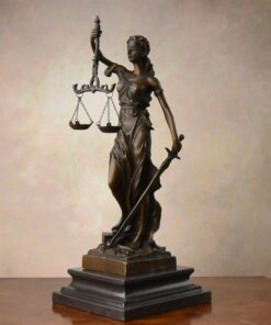 Tượng Nữ Thần Công Lý