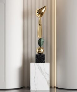 Tượng Sắp Chồng Kiến Tạo