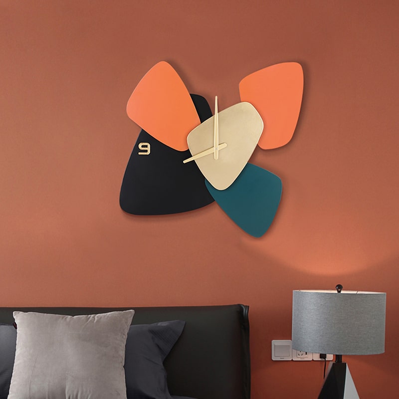 Đồng Hồ Nghệ Thuật Đa Sắc